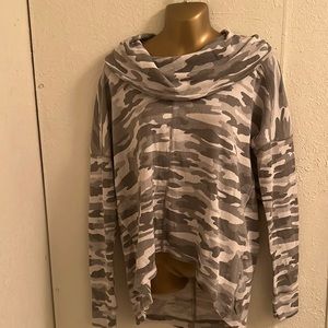 Lucky Brand Gray Camo Cowl Neck Top medium